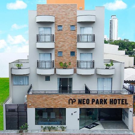 Neo Park Hotel Maringá Exterior foto